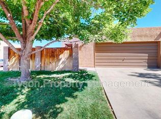 7201 Bobwhite Ln NE, Albuquerque, NM 87109