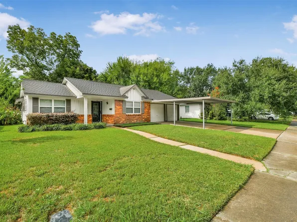 6923 Triola Ln, Houston, TX 77074