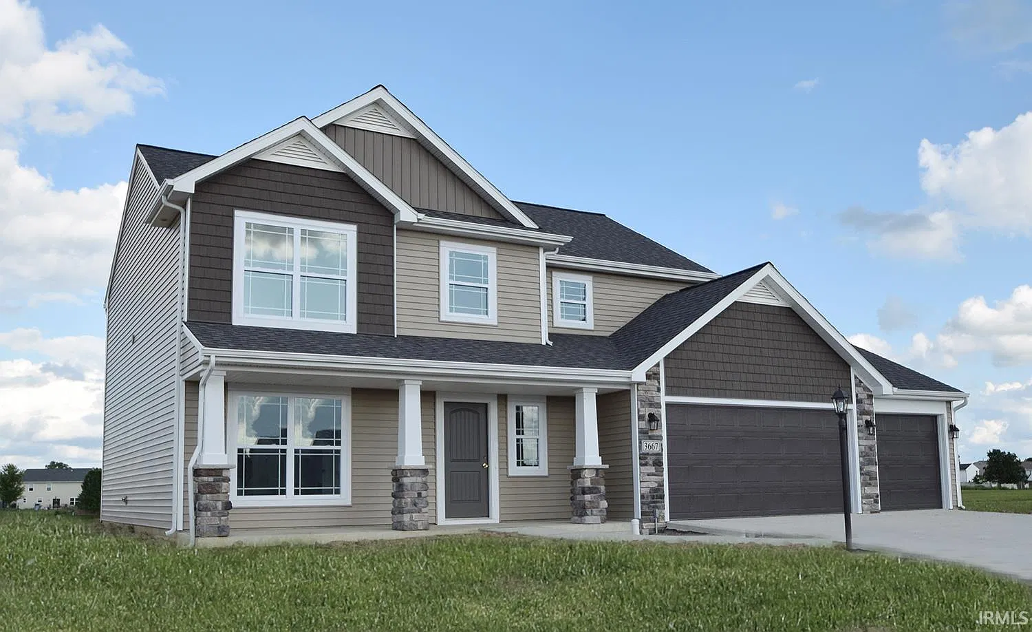 4 bed, 2.5 bath, 2120 sqft, $2,595 — Photo 1