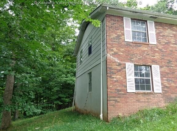 3rd image of 67 Macel Dr