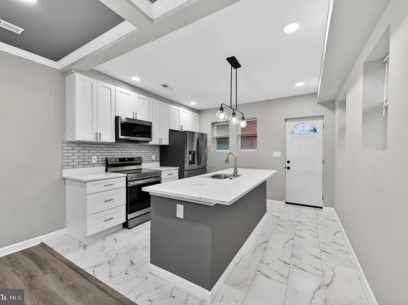 1122 Bonaparte Ave, Baltimore, MD 21218