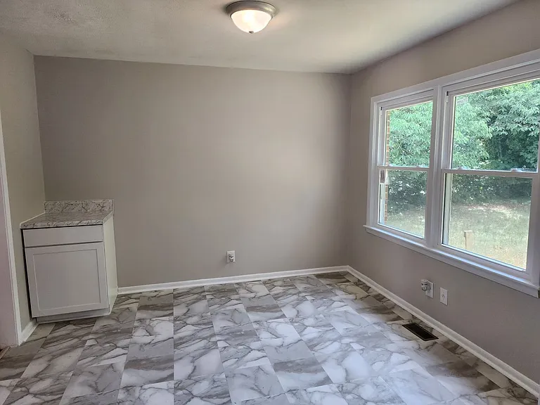 346 Tucson Dr — Photo 15