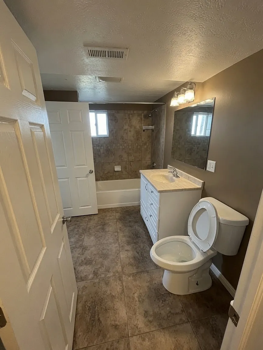 S Hi Country Cir, Herriman — Photo 3