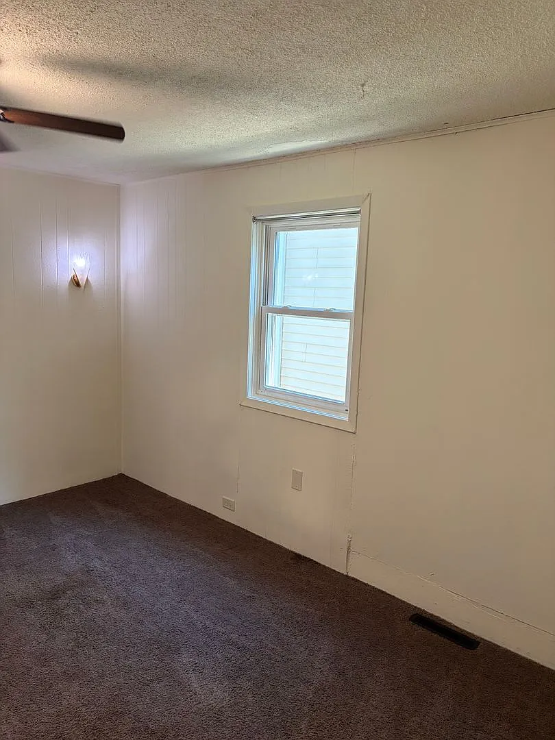 2 bedroom 1 bath house! — Photo 3