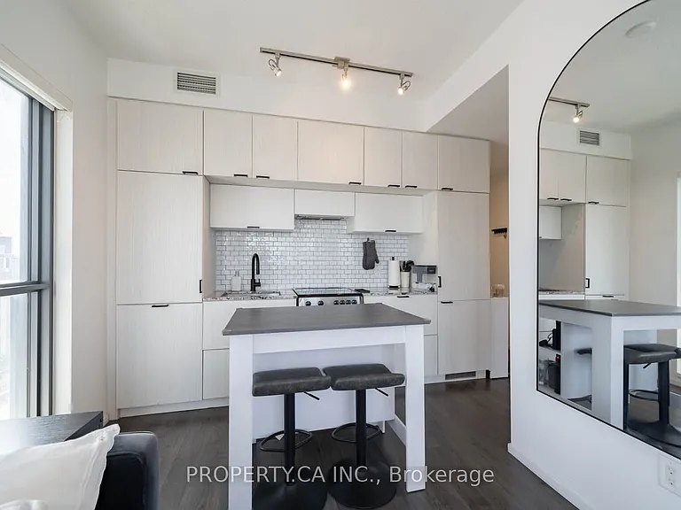 159 Dundas St E #1506 — Photo 6