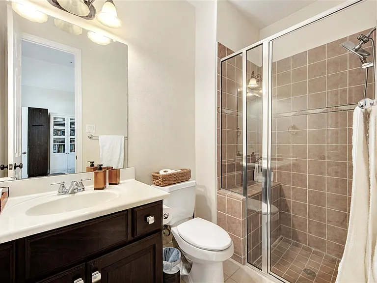 14510 Tivoli Dr — Photo 30