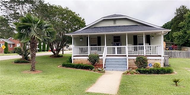 1st image of 305 Bost Cir