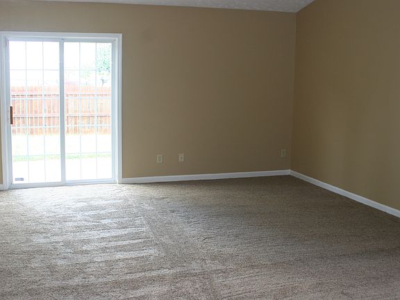 5th image of 7038 Harness Lakes Dr