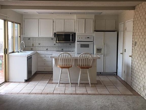 2nd image of 2478 Spyglass Ct