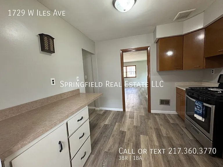 1729 W Iles Ave — Photo 7