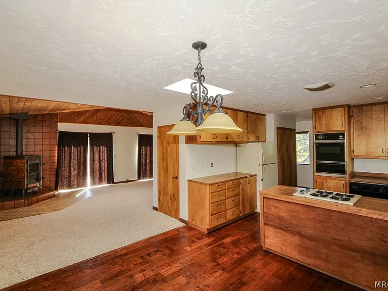 1772 Columbine Dr — Photo 7