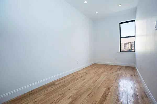 Rented by Platinum Properties | media 18