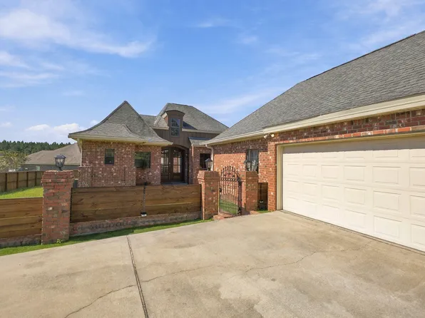 6 Chastain Ln, Sumrall, MS 39482