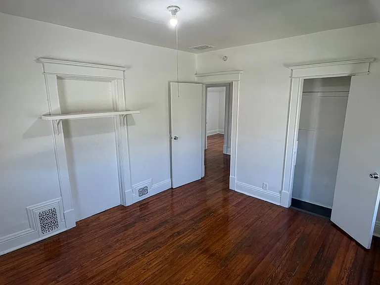 2523 Jones St — Photo 20