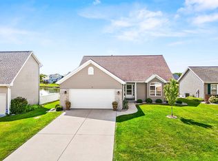15 Rock Garden Ct, Bloomington, IL