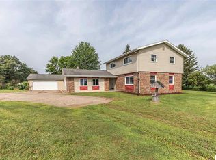 7819 Eaton Rapids Rd, Springport, MI 49284