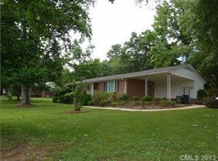 3303 Linwood Rd, Gastonia, NC 28052