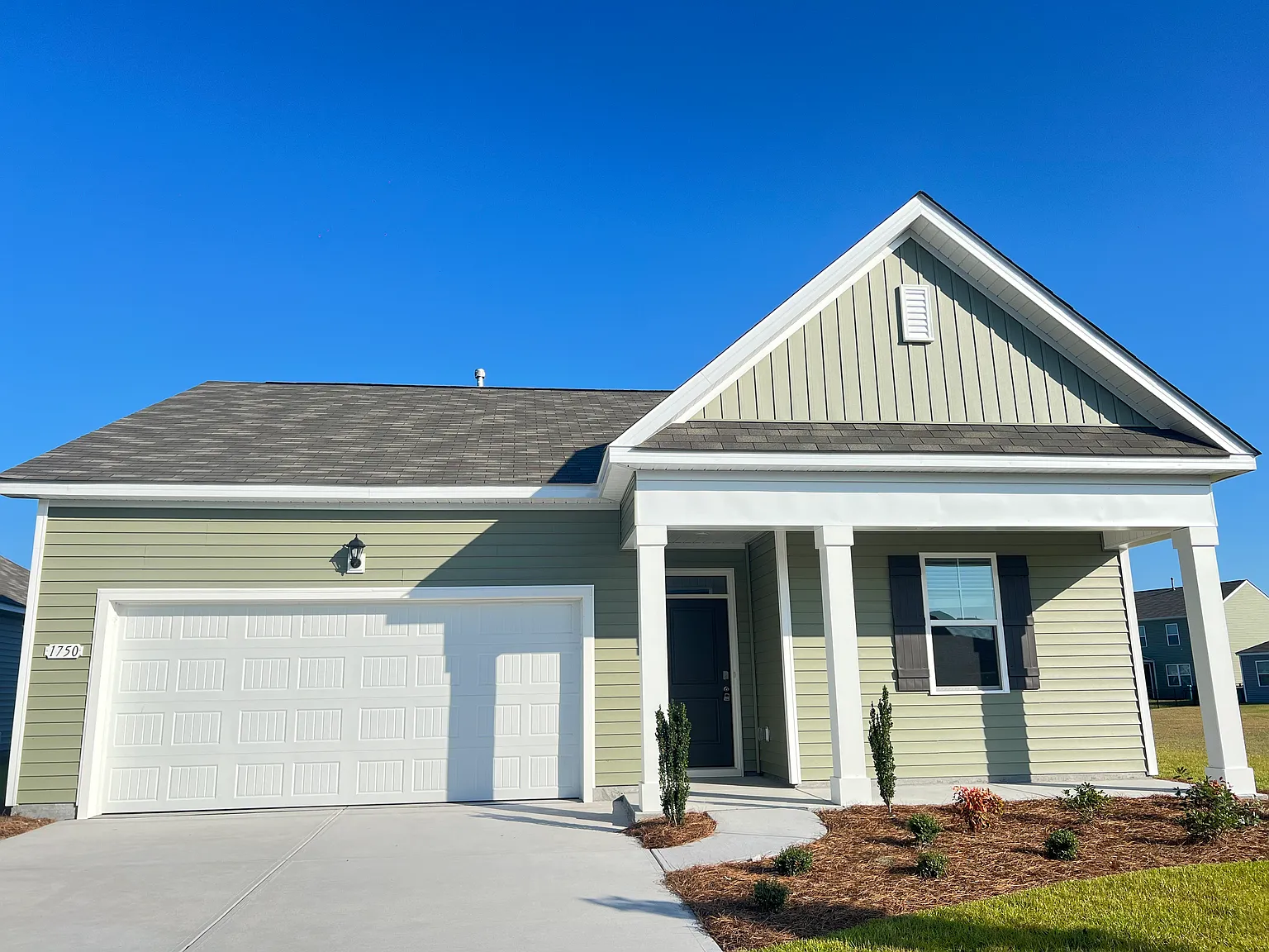 4 bed, 1774 sqft, $2,450 — Photo 2