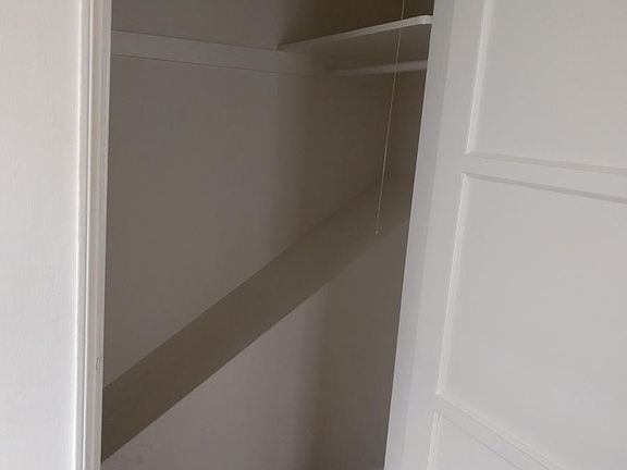 2nd image of 271 La Verne Ave APT 3