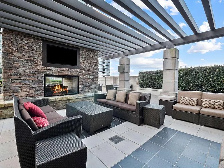 855 W Peachtree St NE #2415 — Photo 41