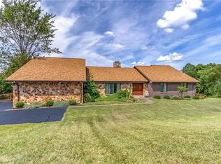 630 Duff Rd, Sewickley, PA 15143