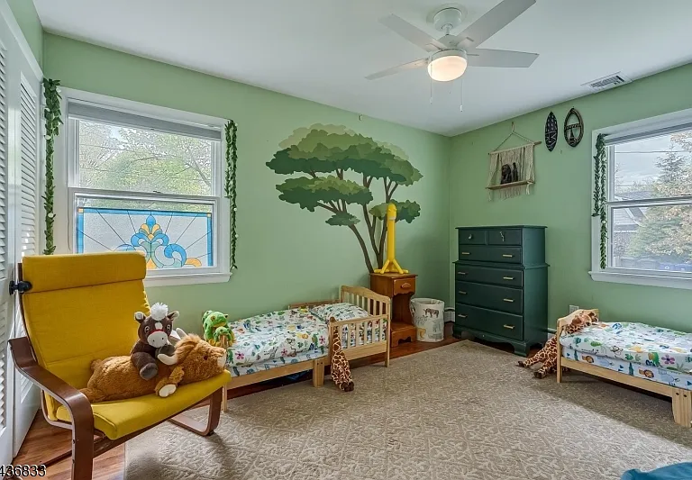 4 Hillcrest Ave — Photo 13