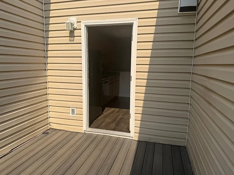 2155 Meadow Ct — Photo 19
