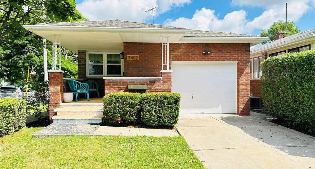 3 bed, 1.5 bath, 1012 sqft, $2,000 — Photo 4