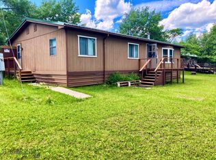 28 W Shore Rd, Babb, MT 59411