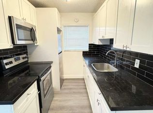 405 SE 23rd Ave #B, Boynton Beach, FL 33435