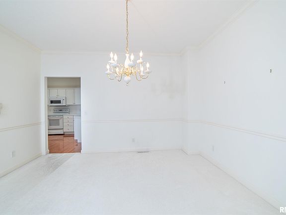 5th image of 7106 36th Avenue Ct
