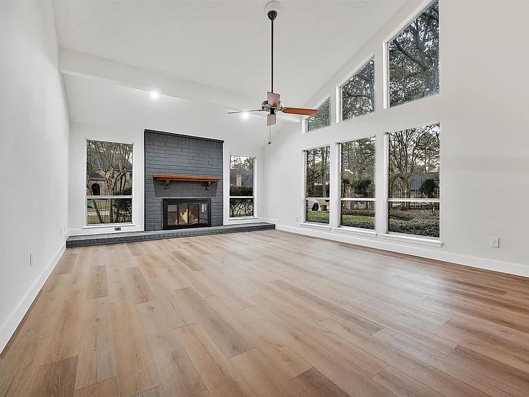3622 Highland Lakes Dr — Photo 2