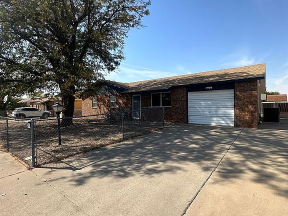 2nd image of 2936 Kelso Ave