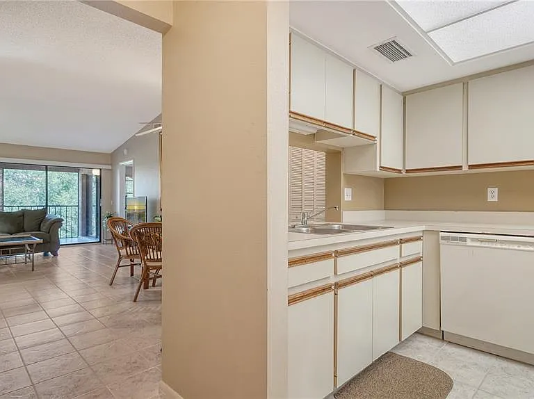 5649 Summer Side Ln #41B — Photo 4