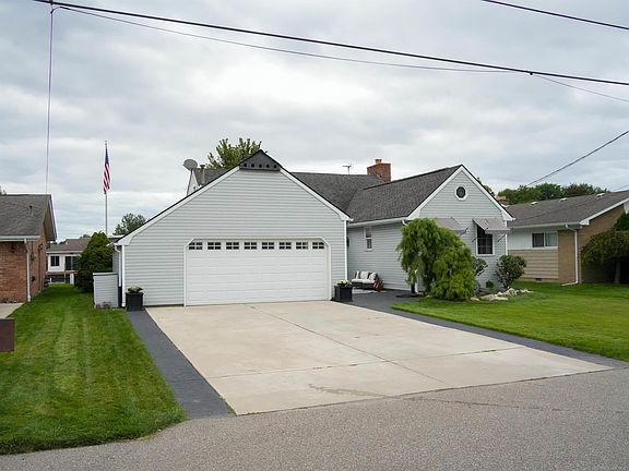 5th image of 139 Channelsyde Dr