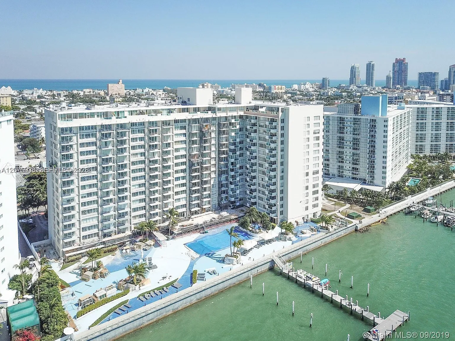 Mirador 1000 Condo — Photo 2