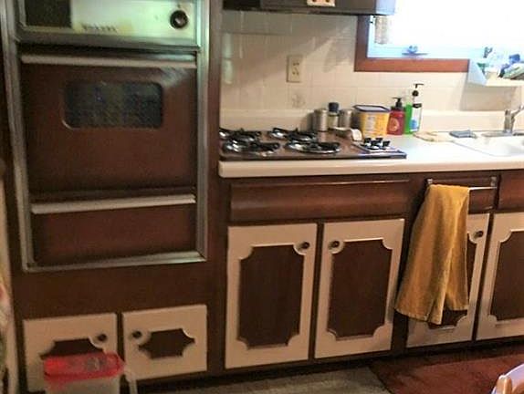 2nd image of 287 Charlotte St