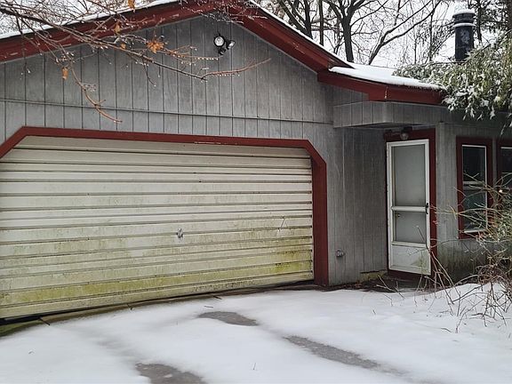3rd image of 1138 Eastern Ave