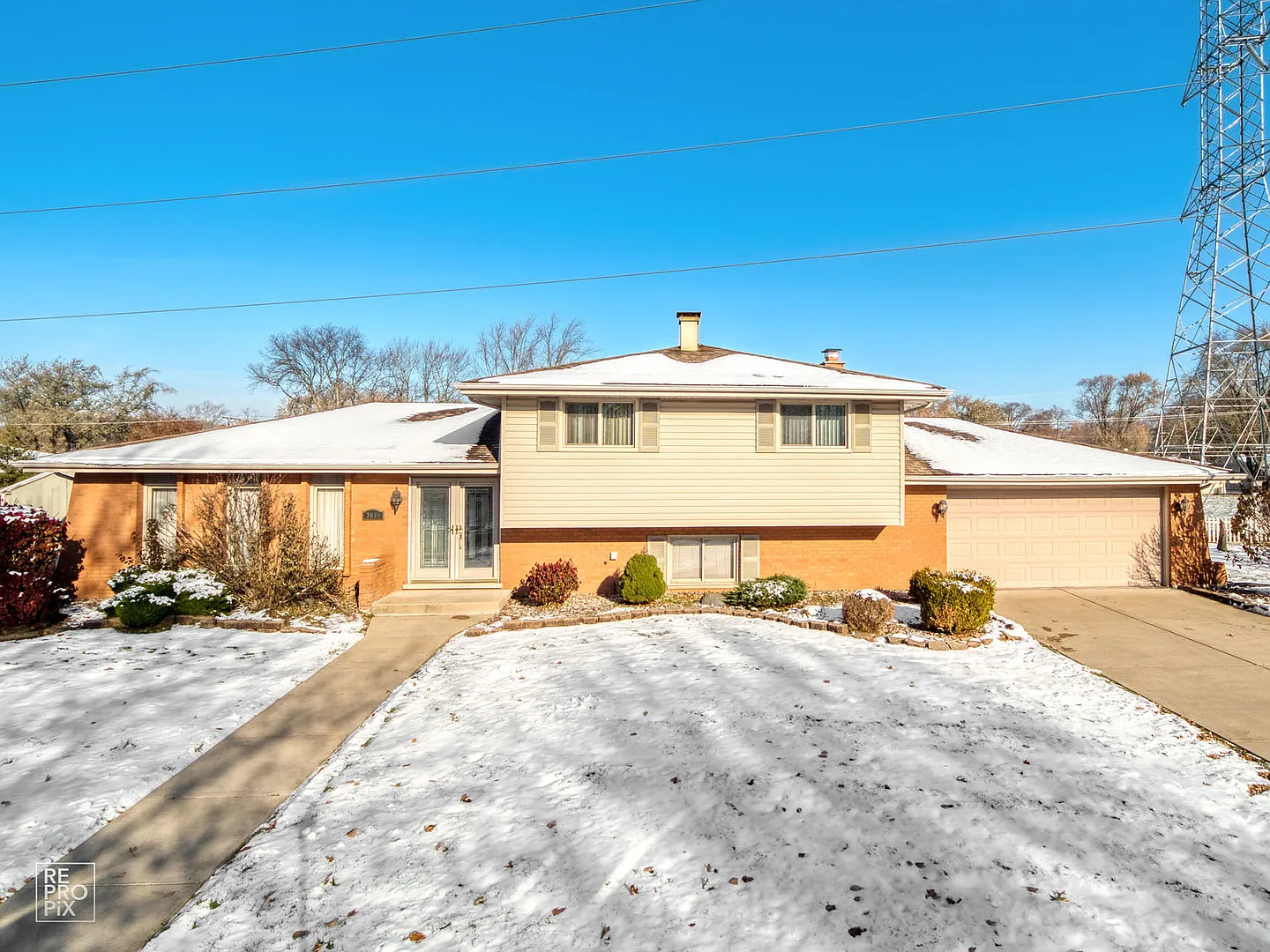 3060 190th Pl photo 1