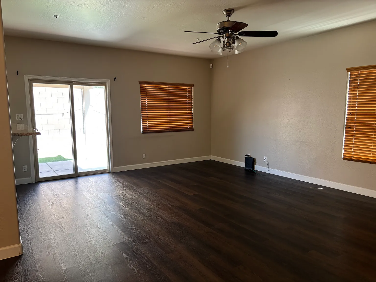 3 bed, 2.5 bath, 1522 sqft, $2,250 — Photo 2