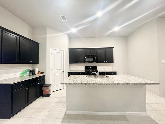 4th image of 8821 Landergin Mesa Dr