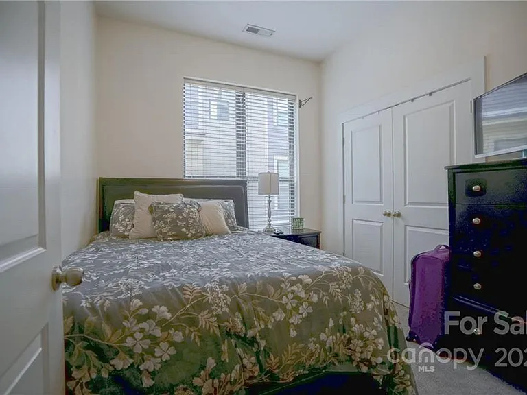 3427 Steel Yard Ct — Photo 24