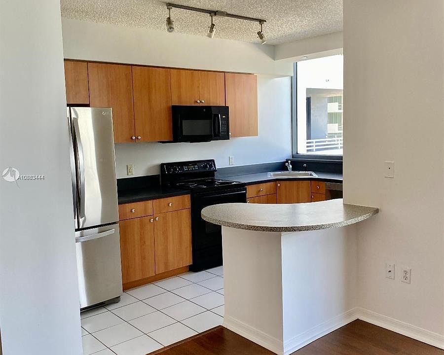 1st image of 1330 West Ave APT 606