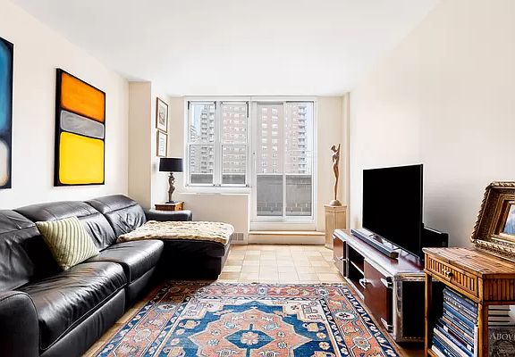 2nd image of 344 W 23rd St APT 6C