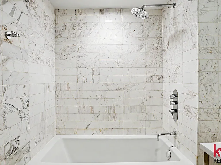 554 4th Ave #E3 — Photo 13