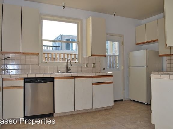 4th image of 263 Cervantes Blvd