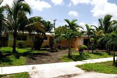 1st image of 3210 SW 20th St