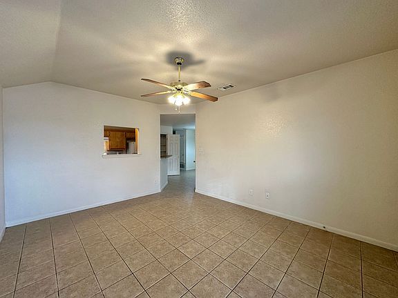 2nd image of 1111 Cinch Dr