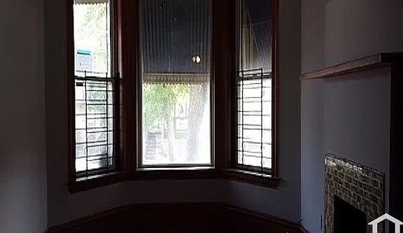 3rd image of 7246 S Langley Ave #1