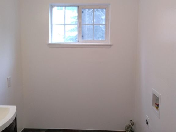 4th image of 724 Eloise Ave #1